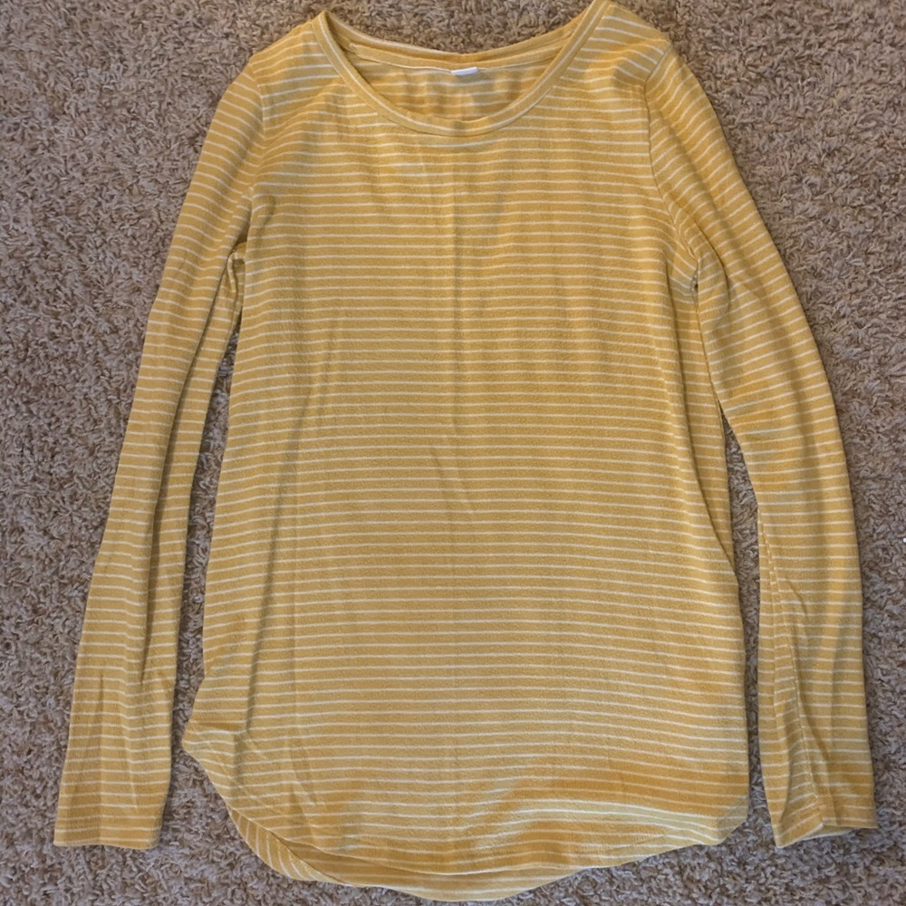 3 for $15🌿Old Navy Yellow striped shirt